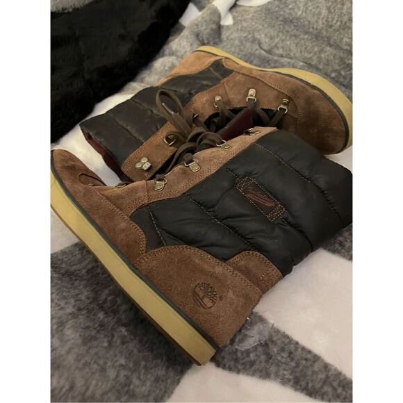 Timberland Deering Puffy Lace Up Boot. Women's size 9. - Picture 4 of 13